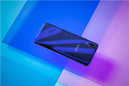 3D幻影極光漸變+靈動水滴屏，vivo X23全面開售倒計時3天