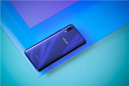 3D幻影極光漸變+靈動水滴屏，vivo X23全面開售倒計時3天