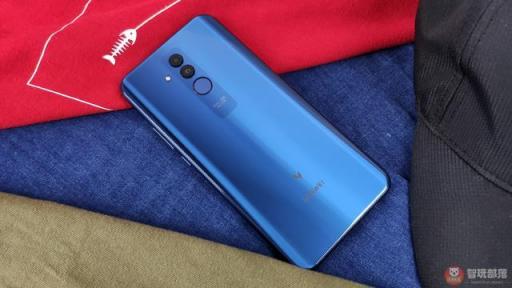華為麥芒7魅海藍圖賞：新一代全面屏設計，擁有流動3D光影效果