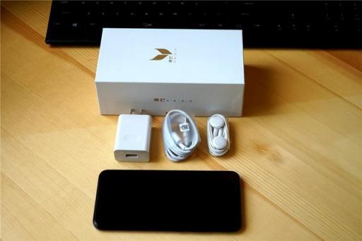 麥芒7搶先入手小測，強(qiáng)悍不止一點點