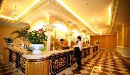 與其吐槽酒店電視形同虛設(shè)，不如今年國(guó)慶游自備VVETIME投影手機(jī)