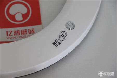 拒絕藍(lán)光，用光點(diǎn)亮心靈的窗戶---愛德華醫(yī)生非凡之光護(hù)眼燈
