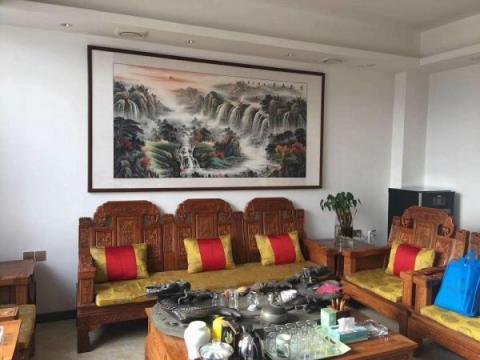 客廳沙發(fā)墻掛畫(huà)推薦！五幅山水國(guó)畫(huà)打造不同美麗的家！