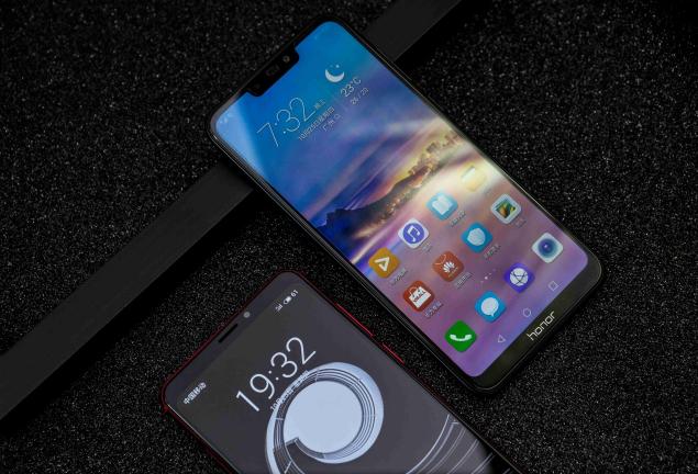 魅族Note8榮耀暢玩8C大對比：誰才是千元機(jī)大佬？