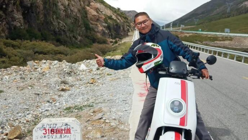 小牛電動(dòng)車載“千條叔”丈量中國的每一寸土地