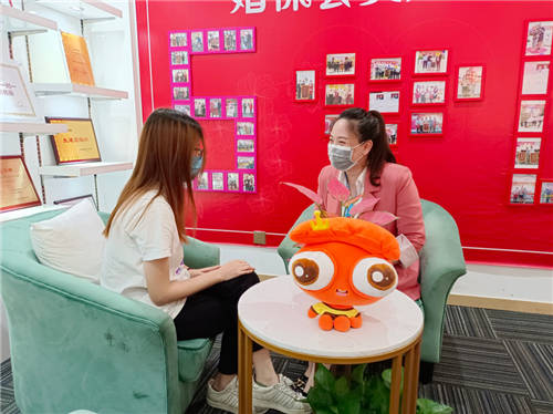 百合網(wǎng)一對一：紅娘是筑起兩個陌生人幸福的橋梁，“會說話”是最基礎(chǔ)的職業(yè)技能”