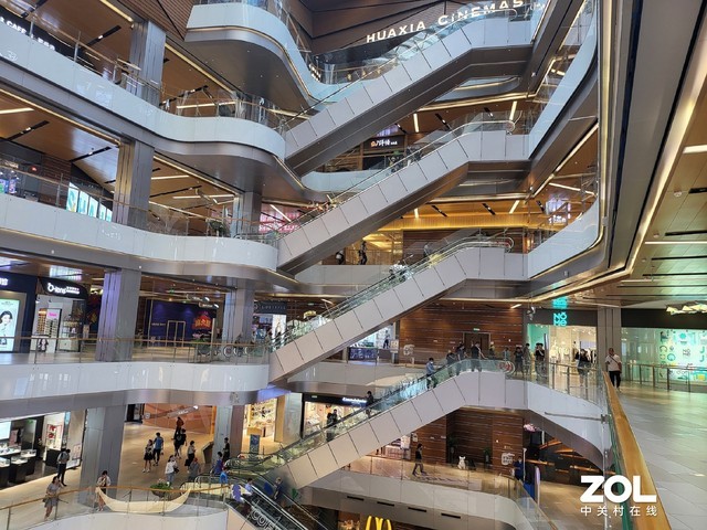 折疊屏也能防水，三星Galaxy Z Fold3全面測(cè)評(píng) 