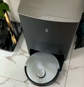 掃地機器人十大排名哪個牌子好？大牌口碑最佳型號你知道嗎？