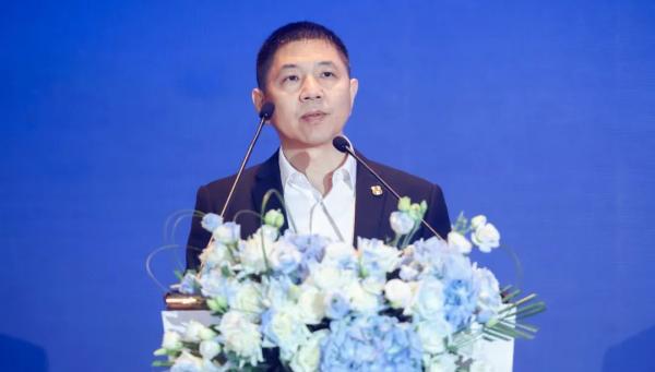 華為數(shù)通王雷：AI從“精英專屬”走向“大眾普惠”，品智聯(lián)接加速智慧轉(zhuǎn)型