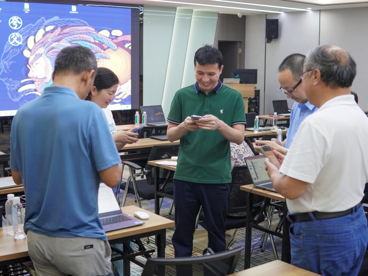 免費(fèi)無代碼開發(fā)培訓(xùn)落地東莞，云表平臺廣受歡迎