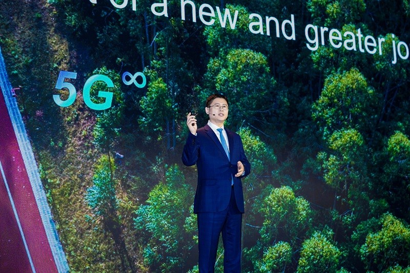 華為李鵬：加速5G商業(yè)正循環(huán)，擁抱更繁榮的5.5G（5G-A）