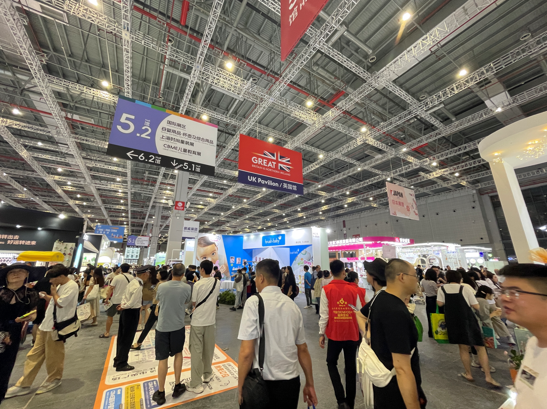 第 23 屆 CBME 孕嬰童展，和愛德華醫(yī)生護(hù)眼燈在上海來一場邂逅吧