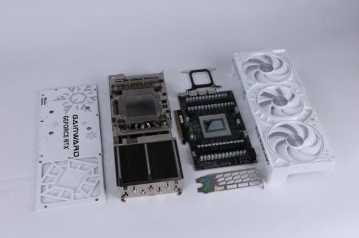 耕升 GeForce RTX 5090 D 解禁全新AI 兵器庫！DLSS 4開啟狂暴性能模式！