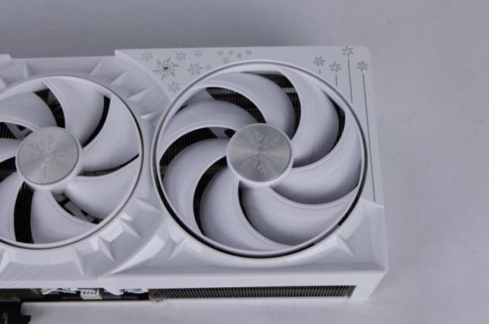 耕升 GeForce RTX 5090 D 解禁全新AI 兵器庫！DLSS 4開啟狂暴性能模式！