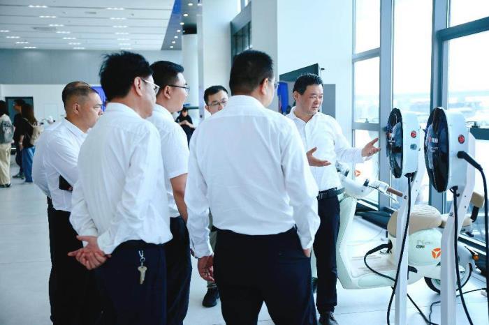 產(chǎn)學研合作新標桿！雅迪攜高校共建智能電動車及智慧能源研發(fā)中心