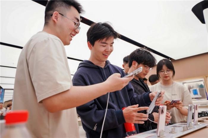 全國 29 城聯(lián)動，一加 13T Pop-up 快閃活動來襲