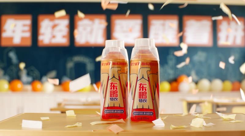 民族品牌創(chuàng)新標(biāo)桿：小米「芯」突破與東鵬飲料「質(zhì)價(jià)比」突圍