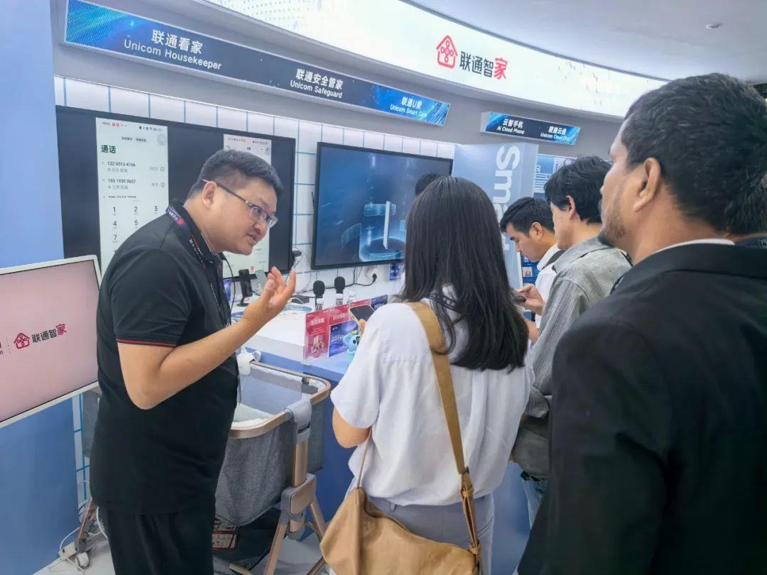 G7寶寶看護(hù)器亮相2025 MWC上海，AI互動(dòng)重塑家庭育兒新體驗(yàn)